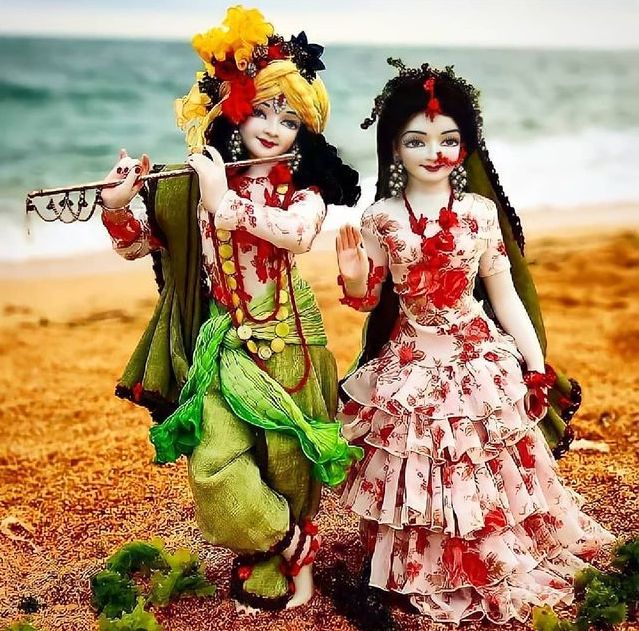 Radha Krishna Cute Couple Images