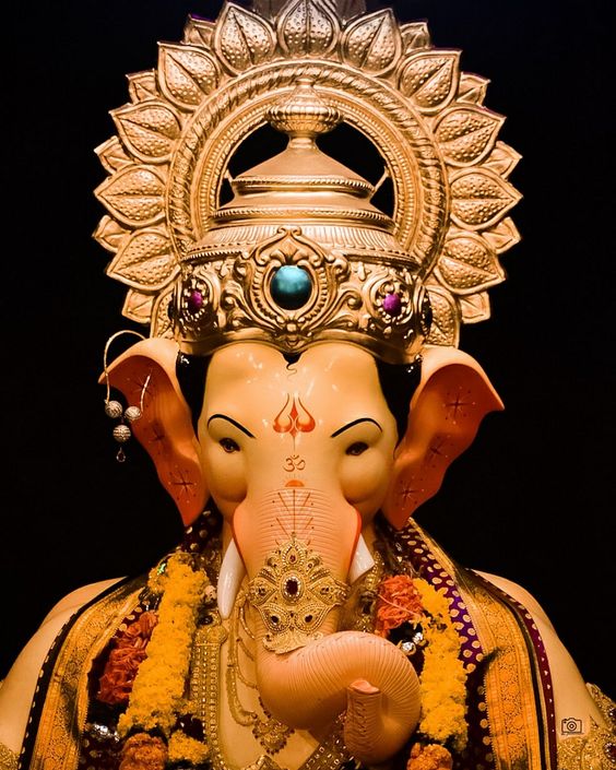 Photos of Lord Ganesha to share on Facebook and WhatsApp