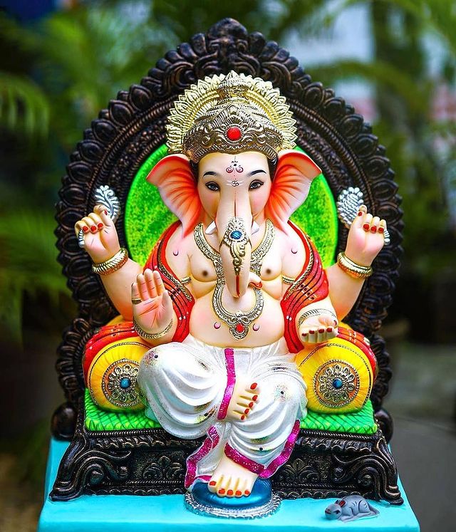 Shri Siddhi Vinayaka Ganpate Maharaj Image