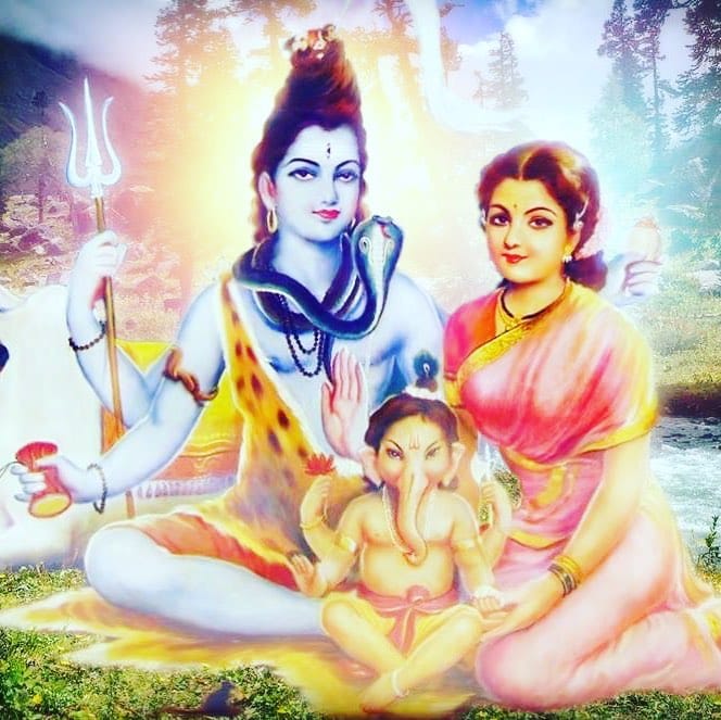 Shivan Bhagwan Family Picture Image